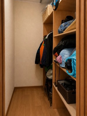 Продам двухкомнатную (2-комн.) квартиру, Декабристов ул, 114, Казань г