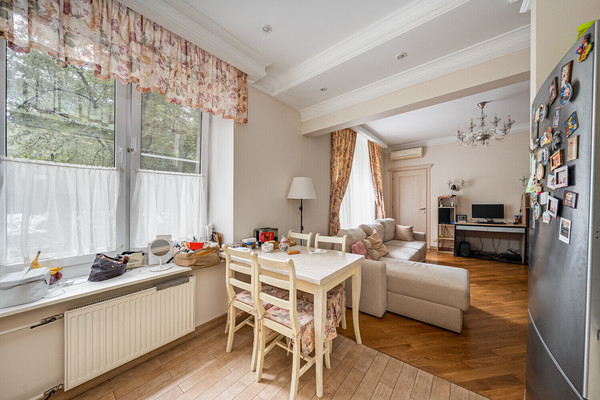 Продам трехкомнатную (3-комн.) квартиру, 3-я Фрунзенская ул, 7, Москва г