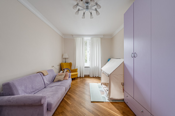 Продам трехкомнатную (3-комн.) квартиру, 3-я Фрунзенская ул, 7, Москва г