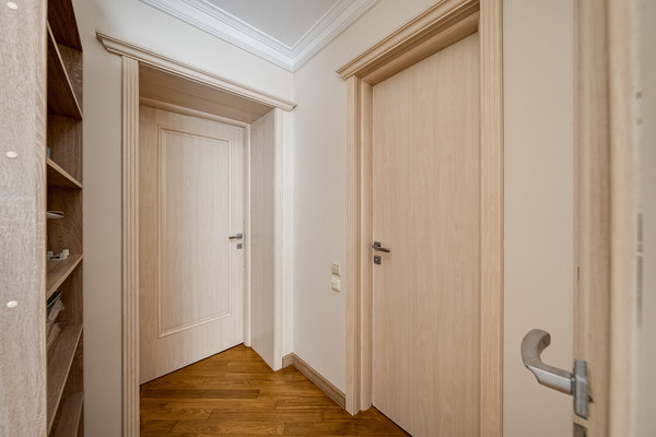 Продам трехкомнатную (3-комн.) квартиру, 3-я Фрунзенская ул, 7, Москва г