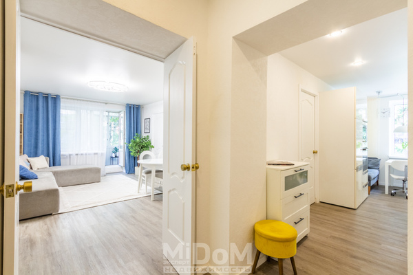 Продам трехкомнатную (3-комн.) квартиру, Бутлерова ул, 32, Санкт-Петербург г