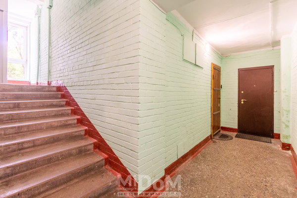 Продам трехкомнатную (3-комн.) квартиру, Бутлерова ул, 32, Санкт-Петербург г