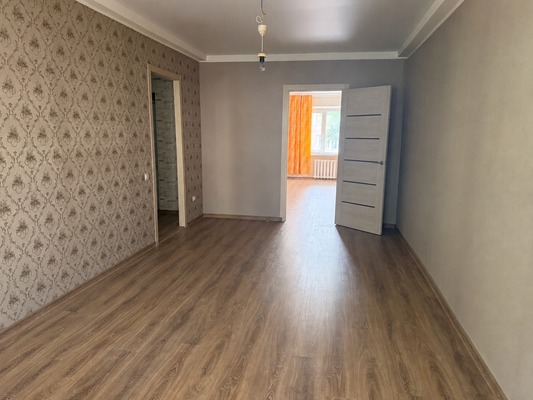 Продам двухкомнатную (2-комн.) квартиру, Коммунистический пр-кт, 12/2, Ростов-на-Дону г