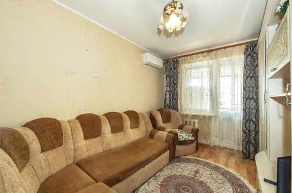 Продам трехкомнатную (3-комн.) квартиру, Космонавтов пр-кт, 14к15, Ростов-на-Дону г