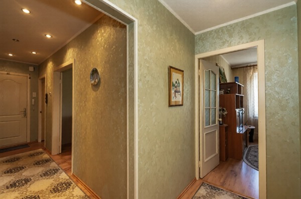 Продам трехкомнатную (3-комн.) квартиру, Космонавтов пр-кт, 14к15, Ростов-на-Дону г