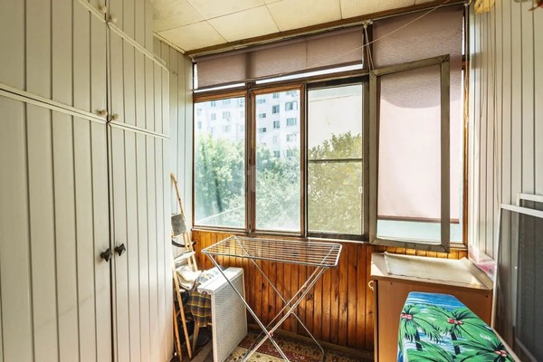 Продам трехкомнатную (3-комн.) квартиру, Космонавтов пр-кт, 14к15, Ростов-на-Дону г