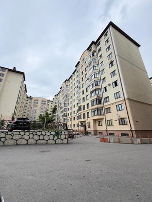 Продам трехкомнатную (3-комн.) квартиру, Шарданова ул, 48к5, Нальчик г