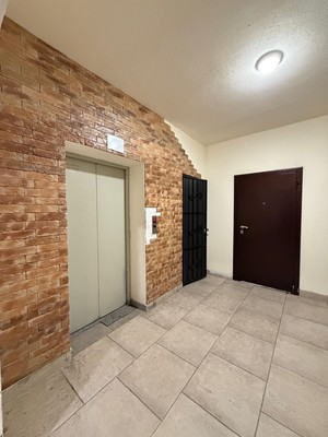Продам трехкомнатную (3-комн.) квартиру, Шарданова ул, 48к5, Нальчик г