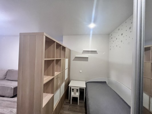 Продам двухкомнатную (2-комн.) квартиру, Винокурова ул, 12к1, Москва г