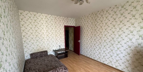 Продам трехкомнатную (3-комн.) квартиру, Комсомольский пр-кт, 24к2, Люберцы г