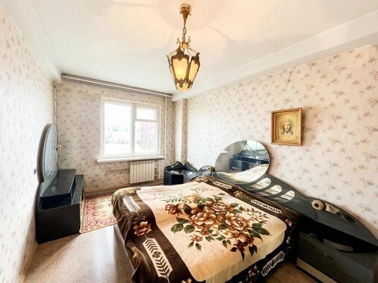 Продам трехкомнатную (3-комн.) квартиру, Дубровинского ул, 54, Красноярск г