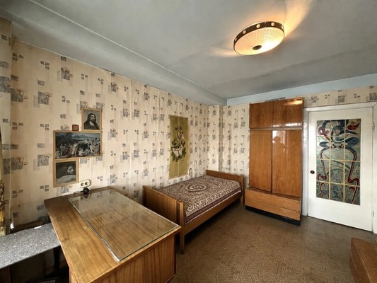 Продам трехкомнатную (3-комн.) квартиру, Дубровинского ул, 54, Красноярск г
