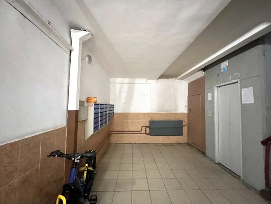 Продам трехкомнатную (3-комн.) квартиру, Дубровинского ул, 54, Красноярск г