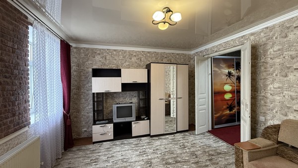 Продам двухкомнатную (2-комн.) квартиру, Курцовская ул, 13, Симферополь г