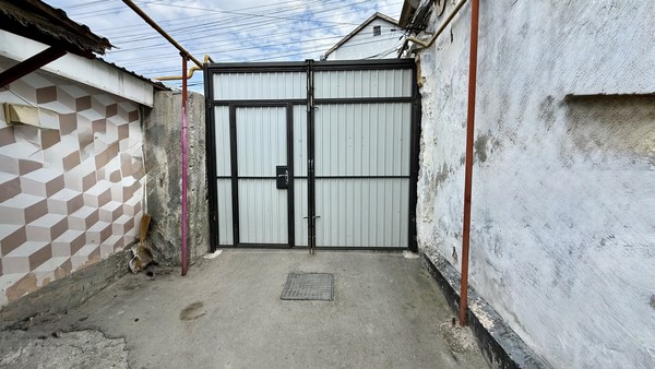 Продам двухкомнатную (2-комн.) квартиру, Курцовская ул, 13, Симферополь г