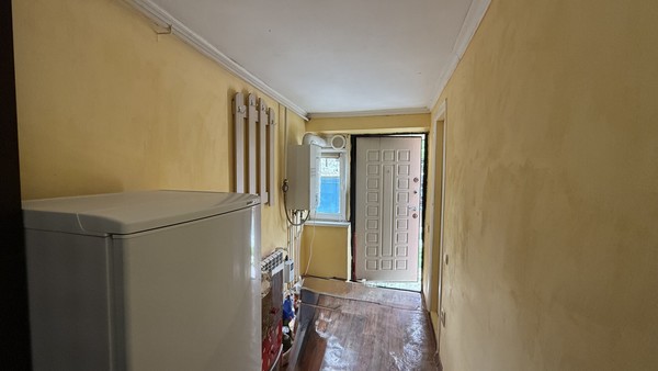 Продам двухкомнатную (2-комн.) квартиру, Курцовская ул, 13, Симферополь г