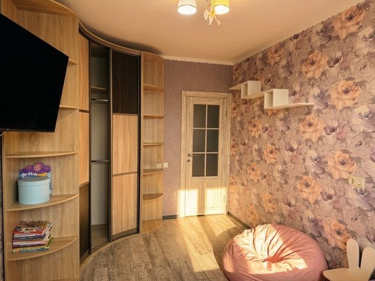 Продам двухкомнатную (2-комн.) квартиру, Новоорловская ул, 16, Москва г