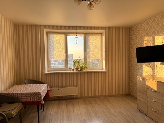 Продам двухкомнатную (2-комн.) квартиру, Новоорловская ул, 16, Москва г