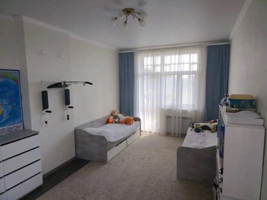 Продам трехкомнатную (3-комн.) квартиру, Айвазовского ул, 16, Казань г