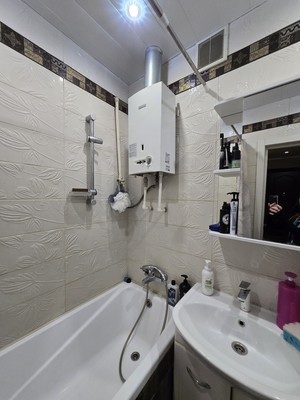 Продам двухкомнатную (2-комн.) квартиру, Октябрьский пр-кт, 120к3, Люберцы г