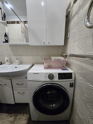 Продам двухкомнатную (2-комн.) квартиру, Октябрьский пр-кт, 120к3, Люберцы г