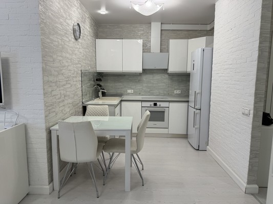 Продам двухкомнатную (2-комн.) квартиру, Николая Островского ул, 93кД, Пермь г