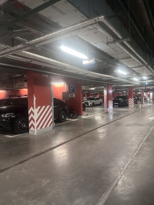 Продам двухкомнатную (2-комн.) квартиру, Цветной б-р, 1к1, Москва г