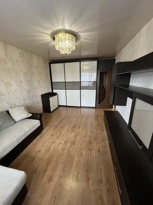 Продам двухкомнатную (2-комн.) квартиру, Дзержинского ул, 126, Новороссийск г