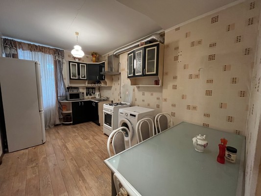 Продам многокомнатную квартиру, Блюхера ул, 4, Казань г