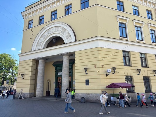 Сдам двухкомнатную (2-комн.) квартиру, Свечной пер, 5А, Санкт-Петербург г