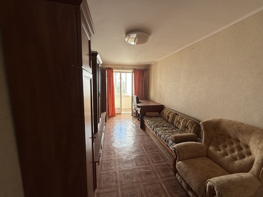 Продам двухкомнатную (2-комн.) квартиру, Ростовская ул, 22, Симферополь г