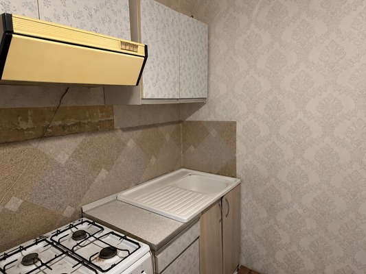 Продам трехкомнатную (3-комн.) квартиру, Клинская ул, 11, Москва г