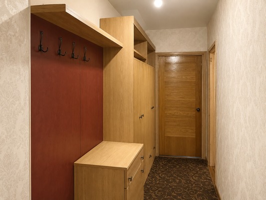 Продам трехкомнатную (3-комн.) квартиру, Клинская ул, 11, Москва г