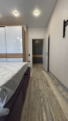Продам двухкомнатную (2-комн.) квартиру, Привокзальная ул, 1/3, Ростов-на-Дону г
