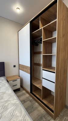 Продам двухкомнатную (2-комн.) квартиру, Привокзальная ул, 1/3, Ростов-на-Дону г