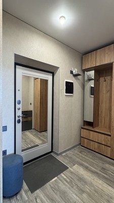 Продам двухкомнатную (2-комн.) квартиру, Привокзальная ул, 1/3, Ростов-на-Дону г
