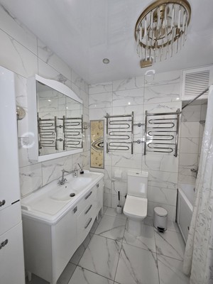 Продам трехкомнатную (3-комн.) квартиру, Саморы Машела ул, 2ка, Москва г