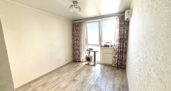 Продам трехкомнатную (3-комн.) квартиру, И.Г.Лексина ул, 48а, Симферополь г