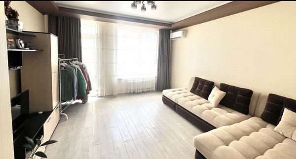 Продам трехкомнатную (3-комн.) квартиру, И.Г.Лексина ул, 48а, Симферополь г