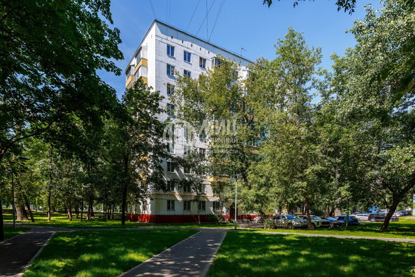 Продам однокомнатную (1-комн.) квартиру, Жигулёвская ул, 5к2, Москва г