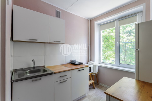 Продам однокомнатную (1-комн.) квартиру, Жигулёвская ул, 5к2, Москва г