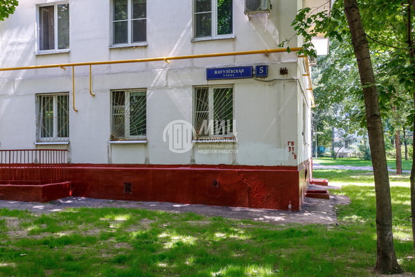 Продам однокомнатную (1-комн.) квартиру, Жигулёвская ул, 5к2, Москва г