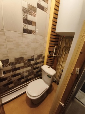 Продам комнату в 3-комн. квартире, Красноармейский пр-кт, 26, Гатчина г