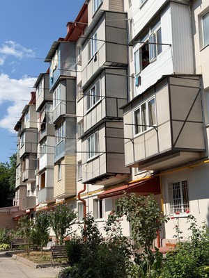Продам двухкомнатную (2-комн.) квартиру, Ашурова ул, 12, Нальчик г