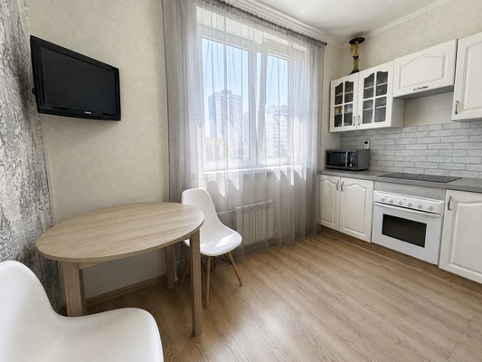 Продам однокомнатную (1-комн.) квартиру, Генерала Кузнецова ул, 16к2, Москва г