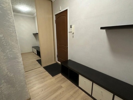 Продам однокомнатную (1-комн.) квартиру, Генерала Кузнецова ул, 16к2, Москва г