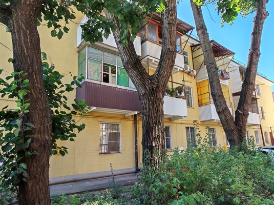 Продам трехкомнатную (3-комн.) квартиру, Мечникова ул, 118, Ростов-на-Дону г