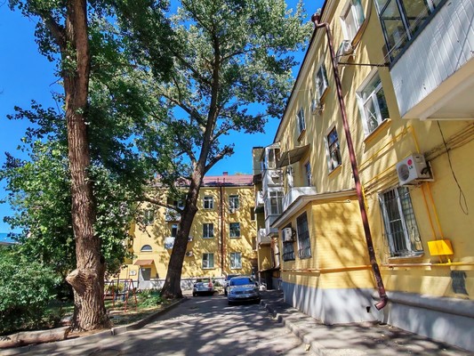 Продам трехкомнатную (3-комн.) квартиру, Мечникова ул, 118, Ростов-на-Дону г