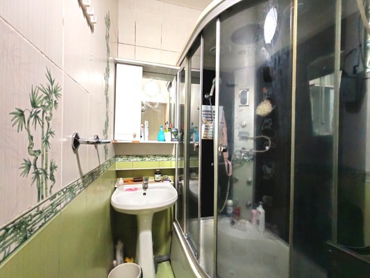 Продам трехкомнатную (3-комн.) квартиру, Мечникова ул, 118, Ростов-на-Дону г