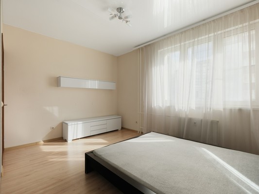 Продам однокомнатную (1-комн.) квартиру, Авиаторов Балтики пр-кт, 3, Мурино п